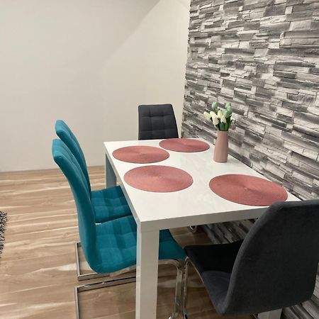 Igenyes Lakas Apartment แซแก็ด ภายนอก รูปภาพ