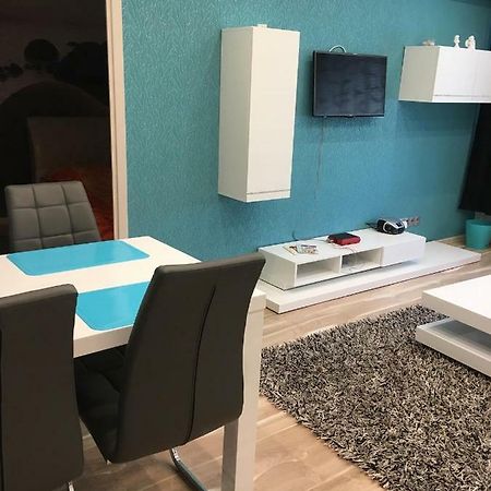 Igenyes Lakas Apartment แซแก็ด ภายนอก รูปภาพ